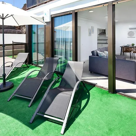 Apartment Malibu Blue